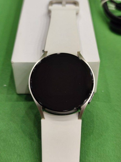 Samsung Watch 6 40mm (SM-R930) okosra dobozban!
