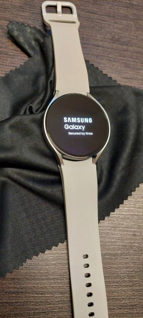 Samsung Watch 6 44mm , Garanciás