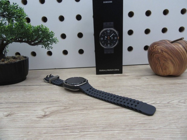 Samsung Watch Ultra - 47 mm - Használt, karcmentes