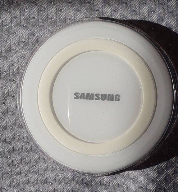 Samsung Wireless Charging Pad (tltlloms) fehr