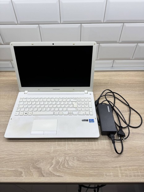 Samsung ativ book 4 laptop 