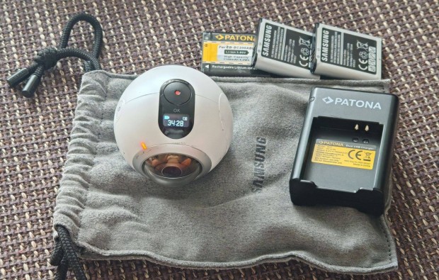 Samsung gear 360 kamera, oculus VR szemüveg, akkuk, tok