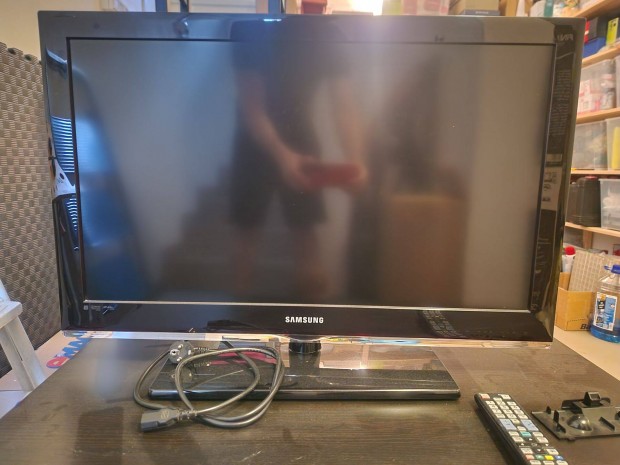 Samsung lcd tv LE32C530