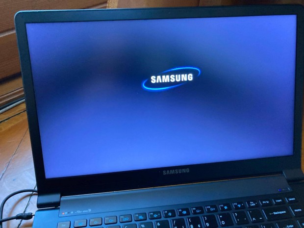 Samsung np900x4c i7 series 9 Ultrabook /hibs/