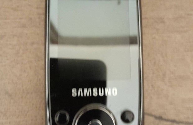 Samsung r Sgh J 700 I retro telefon