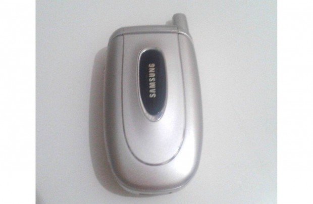 Samsung retr kis kinyithats mobiltelefon gyjtemnybe elad