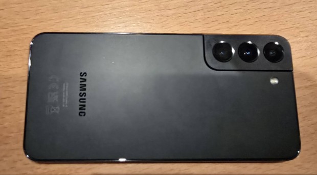 Samsung s22 "j" Garancis