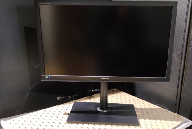 Samsung s27a850t 27" forgathat monitor.