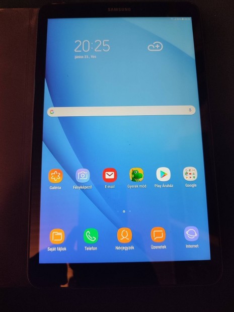 Samsung tablet SM-T585 Android fggetlen