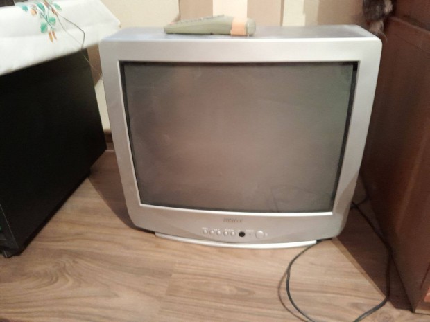 Samsung tv 55 cm-es gyri irnytval elad