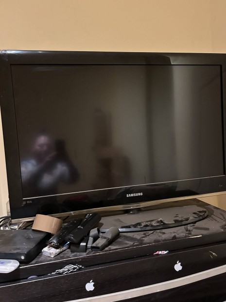 Samsung tv LE37A551P26