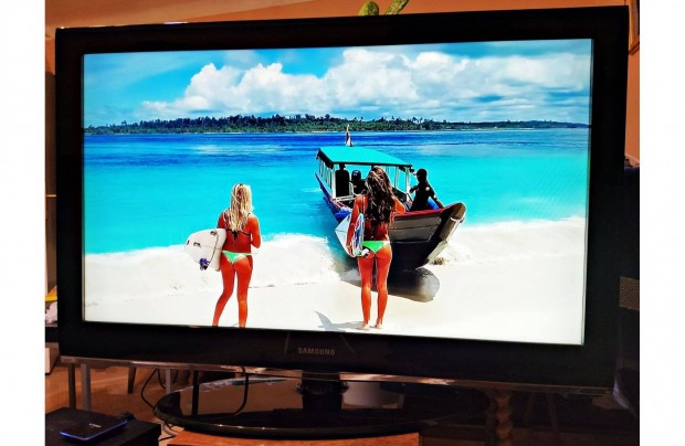 Samsung újszerű szép képű 102 cm (40") képátlós HD 16:9-s LCD TV táv!