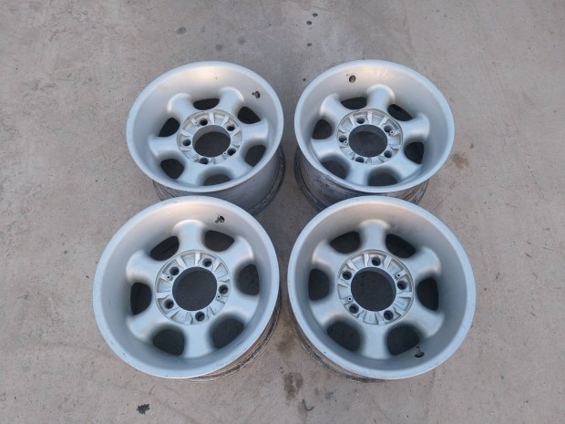 Samurai 5x139.7 8jx 15 alufelni