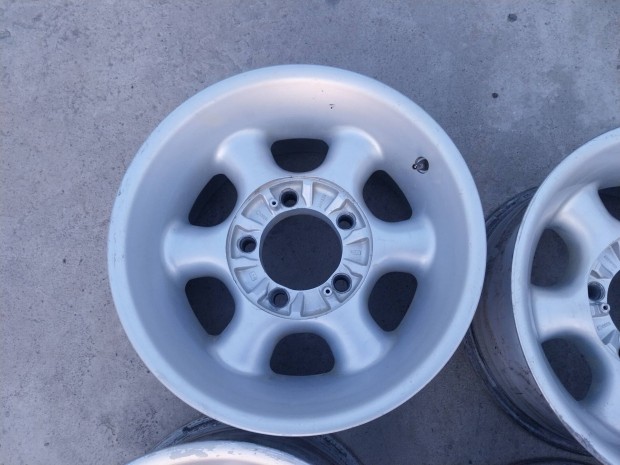Samurai 5x139.7 8jx 15 alufelni