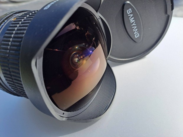 Samyang 8 mm f/3.5 Fish-eye halszem objektv kivl llapot Canon EF