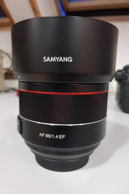Samyang AF 85/1.4 EF Canon