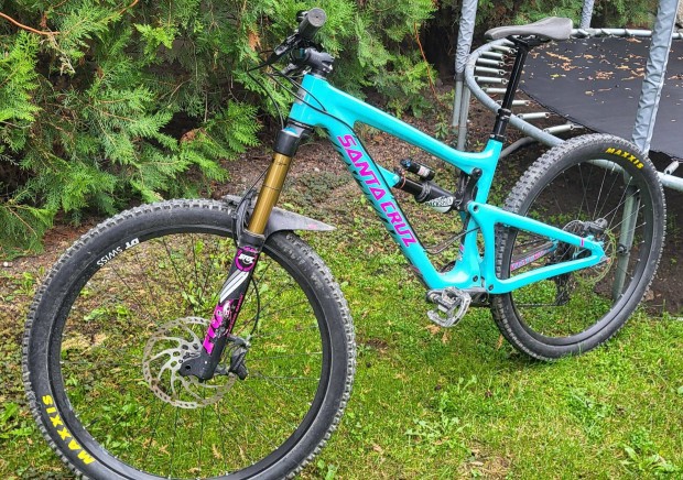 Santa Cruz Nomd M-es carbon enduro