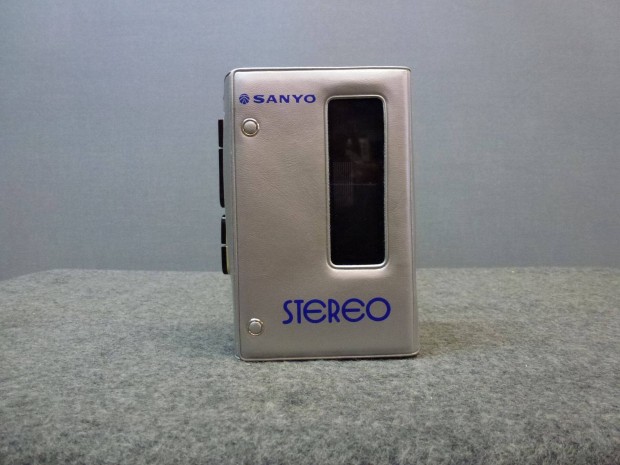 Sanyo M 3330 walkman