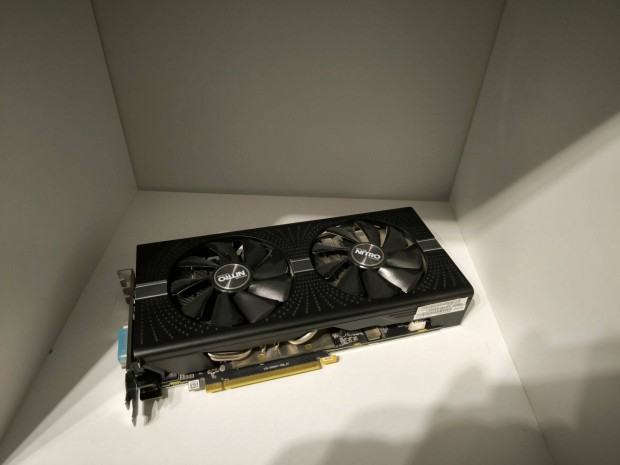 Sapphire NITRO + Radeon RX 590 8GD5