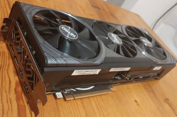 Sapphire Radeon RX Vega 64 NITRO+ HBM2 8Gb 2048bit