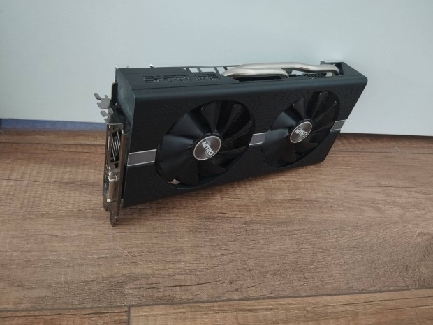 Sapphire Radeon nitro 590,480