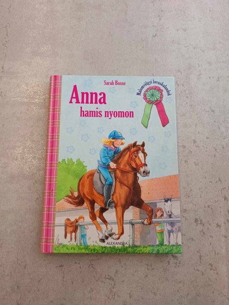 Sarah Bosse: Anna hamis nyomon