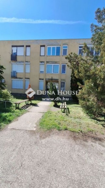 S�rbog�rdi 43 nm-es lak�s elad�