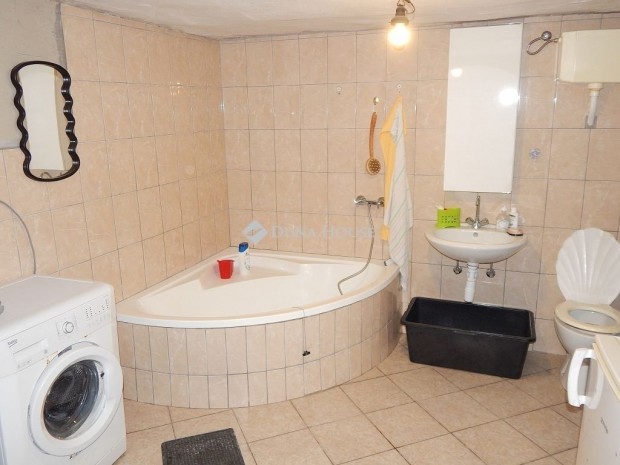 S�rbog�rdi 59 nm-es h�z elad�