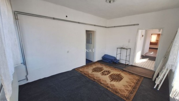 S�rbog�rdi 91 nm-es h�z elad�