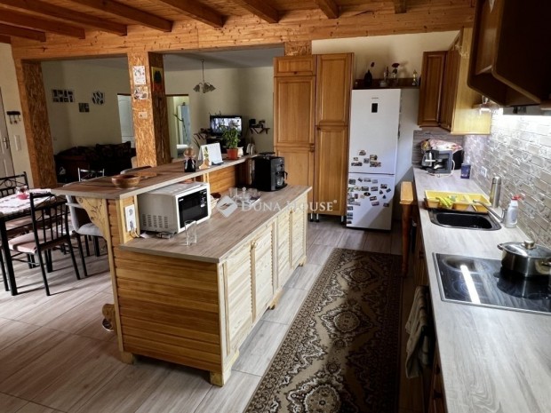 S�rbog�rdi elad� 183 nm-es h�z