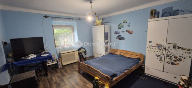 S�rbog�rdi elad� 63 nm-es h�z