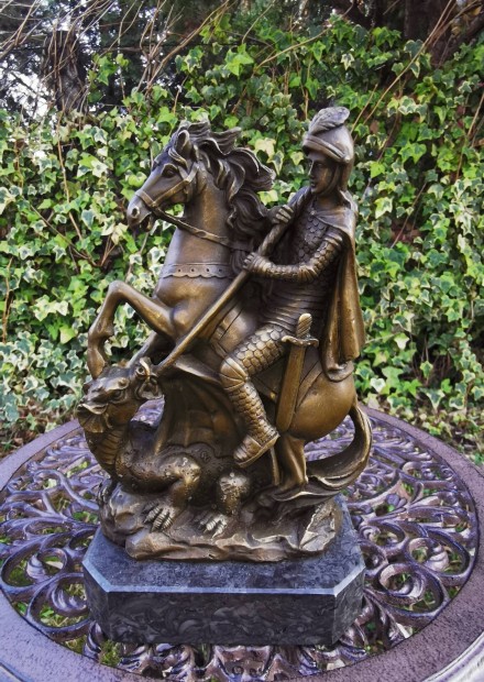 Srknyl Szent Gyrgy - bronz szobor