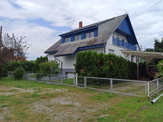 S�rmell�ken azonnal birtokbavehet� 2 gener�ci�s h�z elad�