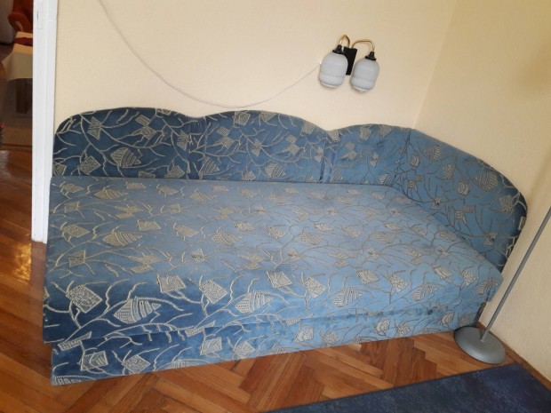 Sarok heverő Csere is, ágyneműtartós 90x200 eladó.