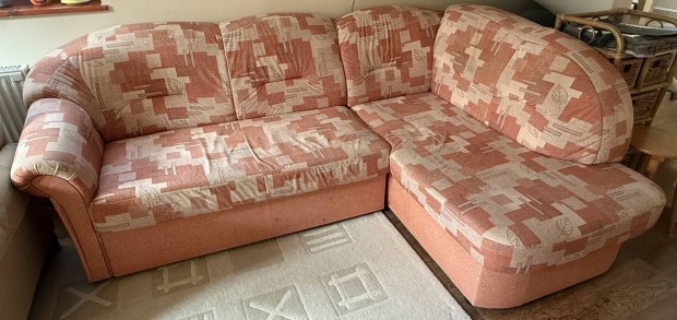 Sarokkanapé, sarokülő garnitúra, kihúzható ágy, ágyneműtartó