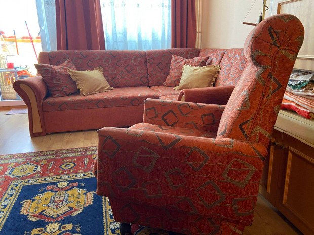 Sarokl-garnitra fotellal elad | Veszprm