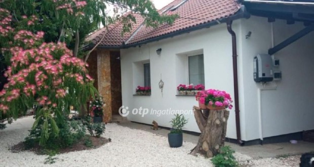 S�rszentmih�lyi 280 nm-es h�z elad�