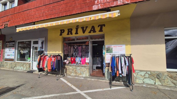 S�rv�r belv�ros�ban 3 egys�gb�l �ll� �zlet elad�