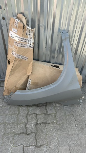 S�rv�d� jobb lexus RX 2015-2022 elad�