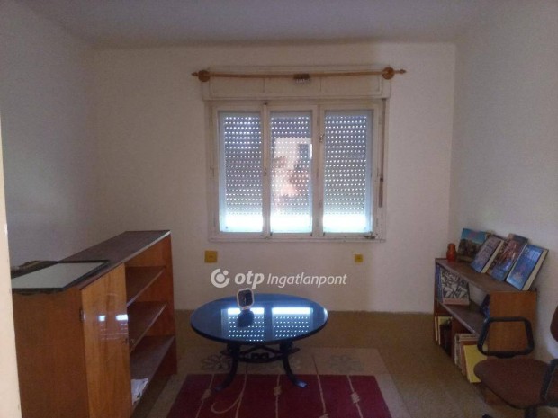 S�sd - H�rny�k r�sz�n 67 nm csal�di h�z elad� !