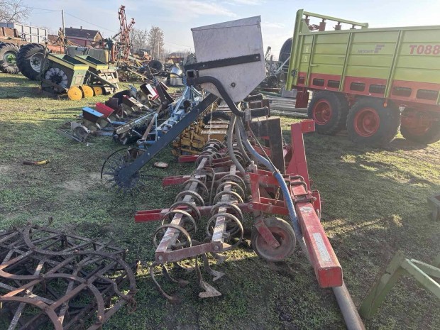 Sasform 6 soros sork�zm�vel� kultiv�tor