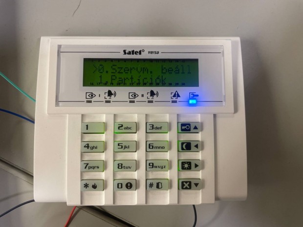 Satel Versa 15 riaszt kzpont + kezel + 6db infra + 2db tzjelz