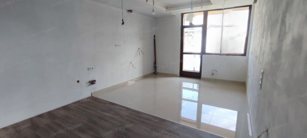 S�toralja�jhelyben elad� 2 szob�s fel�j�tott lak�s