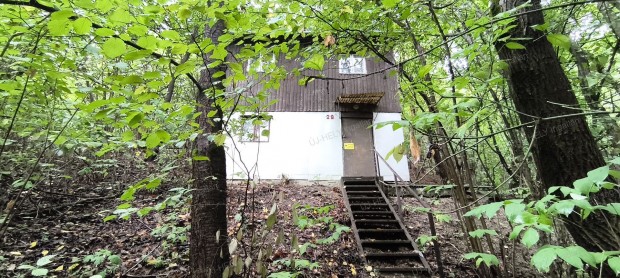 S�toralja�jhelyben elad� nyaral� telekkel