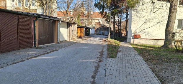 S�toralja�jhelyen gar�zs elad�!