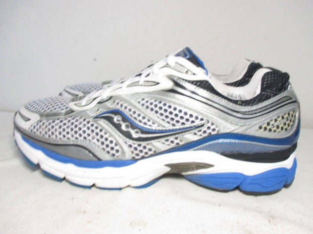 Saucony Progrid Omni 9 férfi futócipő 46-os