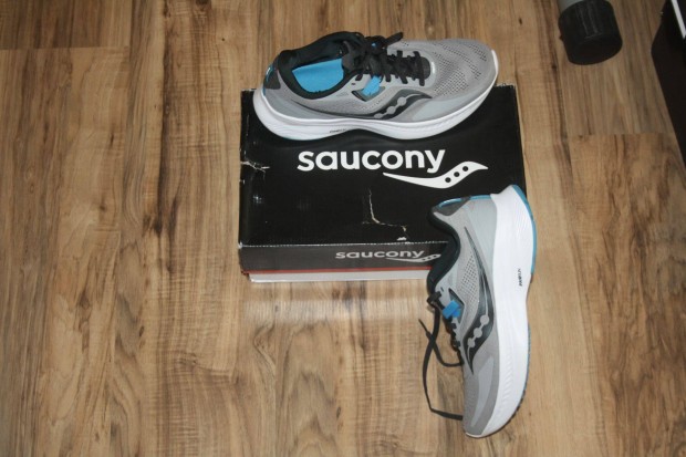 Saucony eredeti frfi cip! Dobozban: 42es j dobozban 27,5cm