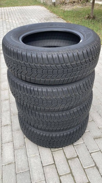 Sava Eskimo HP2 215/65 R16 98H tli gumi szett