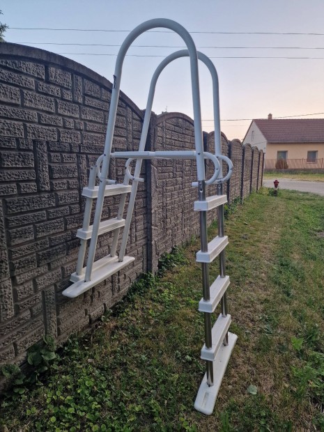 Saválló ,inox medencelétra
