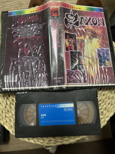 Saxon vhs m.      